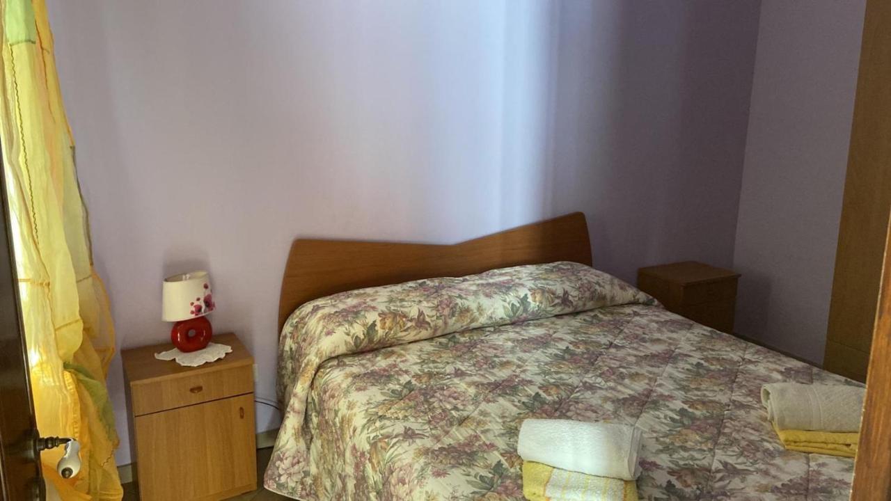 Collotti 3 Apartment Castelbuono  Bagian luar foto